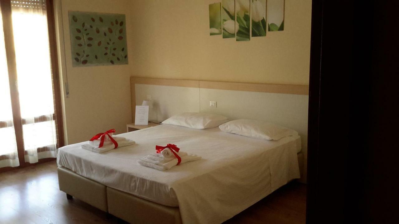 B&B Il Mondo Di Ross Verona Exteriör bild
